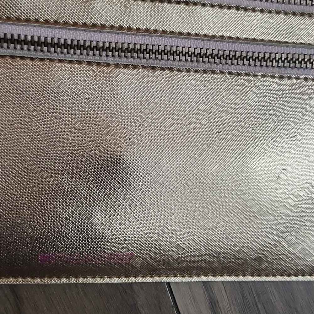 Free With Purchase, Flat Thin Gold Wallet, Clummm, 9"X5" - Picture 11 of 11